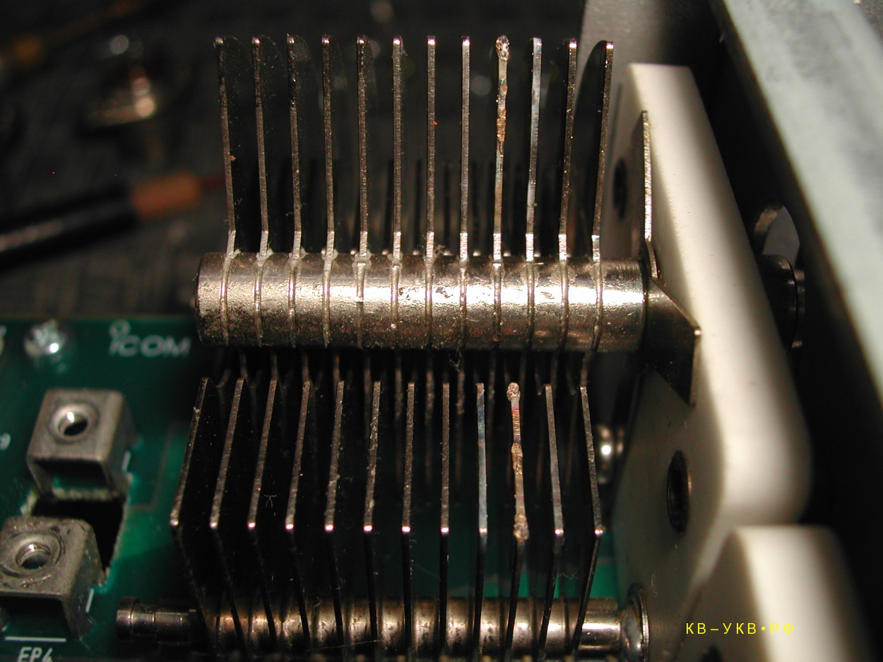 ICOM IC-775dxII, не работает тюнер, на передачу не отдает полную мощность.

