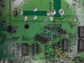 Ремонт трансивера Icom ic-821, После грозы всегда на передаче.
