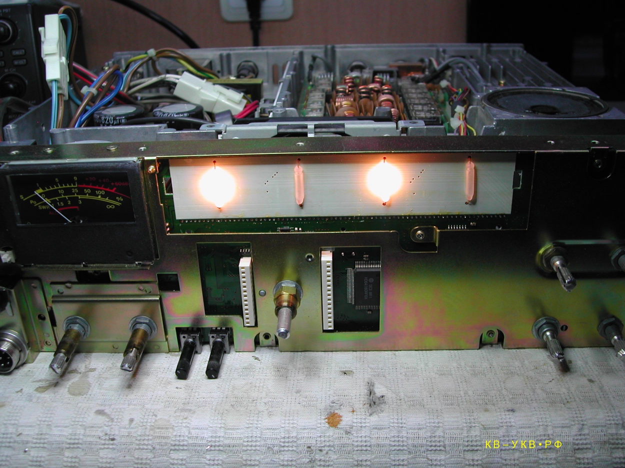 Icom ic-736, не работает пред. усилитель, неравномерная подсветка, общая профилактика.
