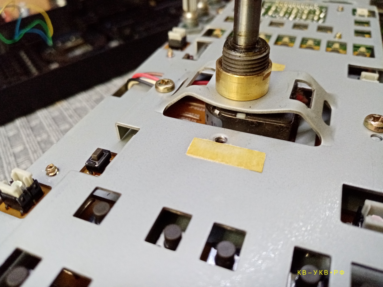 Yaesu FT-1000MP, не работают кнопки передней панели.
