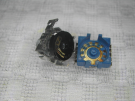 Ремонт трансивера Icom IC-775DSP, нарушена  индикация на дисплее второго приемника. Щелкают реле. 
